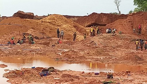 Kenieba : La Mairie met en garde contre les installations anarchiques alors que les tensions autour de l’orpaillage persistent