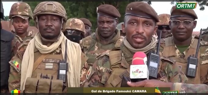 6945f62738547_général Famouké