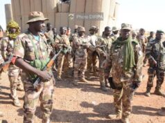 LABEZANGA : le Général SAMAKE réaffirme son soutien aux troupes sur le terrain.