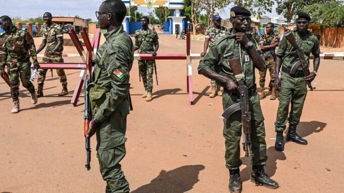 6973441d860cf_soldats niger2