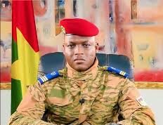 Burkina Faso : Le gouvernement dissout les partis et formations politiques