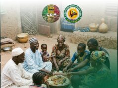 La famille est le premier noyau de la vie sociale.