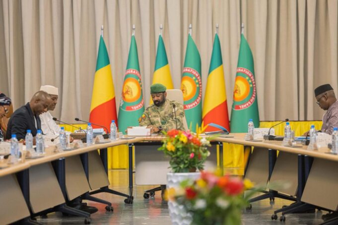 conseil-ministres-general-assimi-goita-president-transition-malienne-abdoulaye-maiga-chef-gouvernement-premier-ministres-koulouba-1024x683