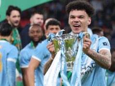 Un doublé de Nico O’Reilly offre la League Cup à Manchester City face à Arsenal
