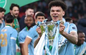 Un doublé de Nico O’Reilly offre la League Cup à Manchester City face à Arsenal
